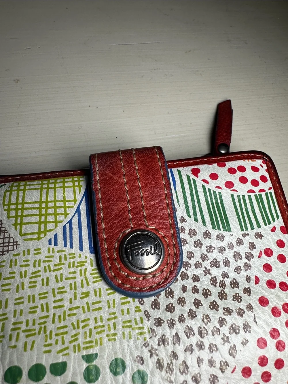 Fossil y2k leather Compact Multicolor Patterned Women’s Wallet with Red Trim
